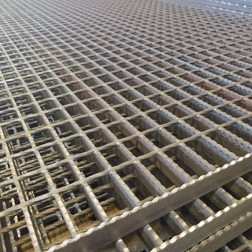 工程齒形平臺鋼格柵鋼格板實(shí)用選購指南