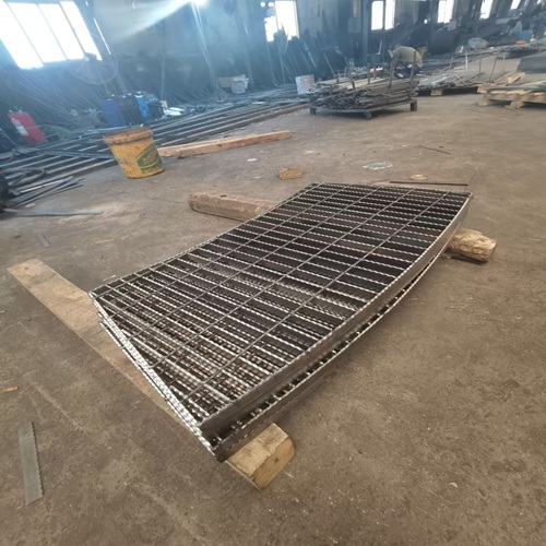 養殖場鋼格柵系統：抵御腐蝕與堵塞的雙重防護