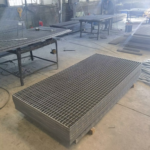 鋼格板在橋梁橋面鋪設中的表現