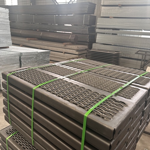 鋼格柵板的結(jié)構(gòu)原理原來(lái)是這樣的