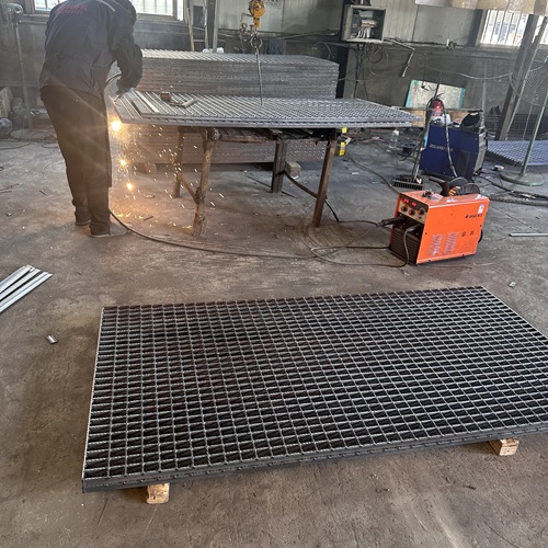 鋼格柵板如何防銹？這些處理方法很關鍵