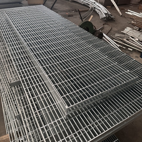 鋼格板熱鍍鋅技術好在哪？防腐耐用的核心