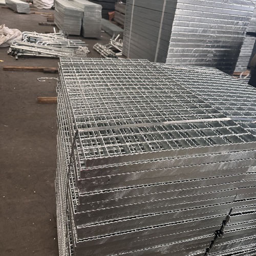 鋼格板拼接安裝技巧無(wú)縫銜接更穩(wěn)固